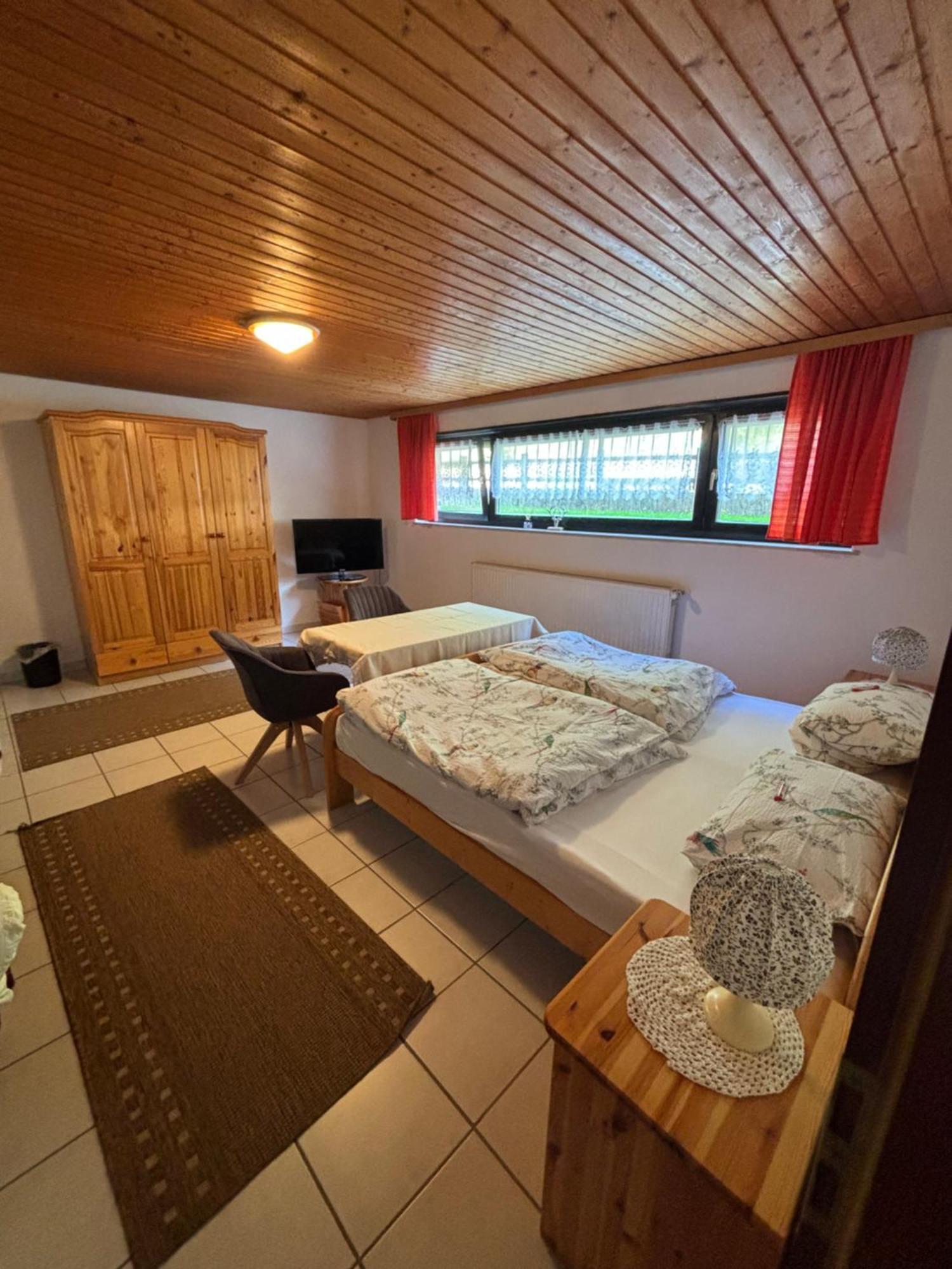 Pension Ernst Im Herzen Des Pfaelzerwaldes Mit Kueche Otel Elmstein Dış mekan fotoğraf